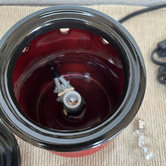 Scentsy warmer - Picture 3 of 5